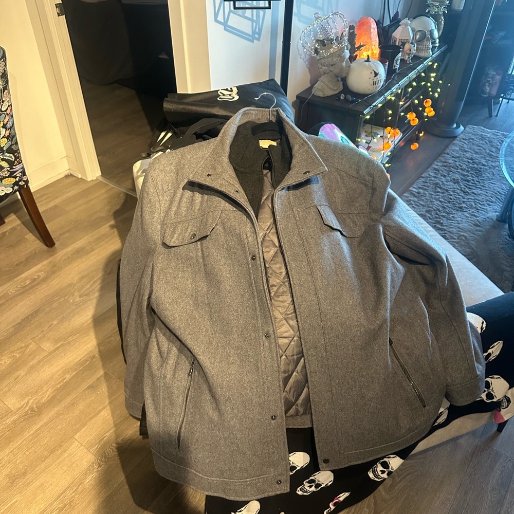 Michael Kor’s Men’s 3xlt dress jacket